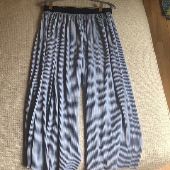 Zara Baby Blue Wide Legged Pleated Trouser - Picture 4 of 5